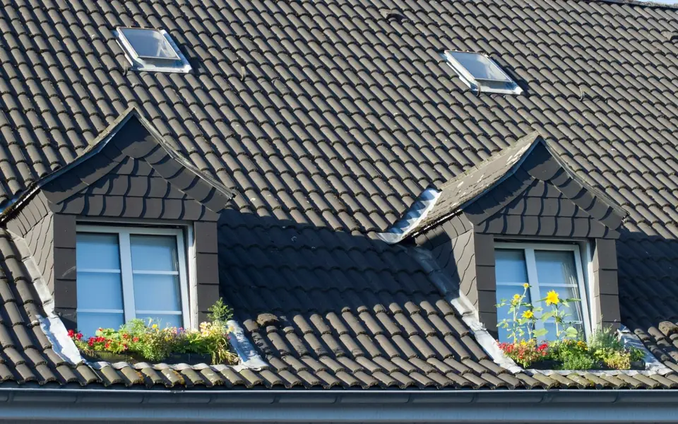 Summit Roofing demo website built by Informic